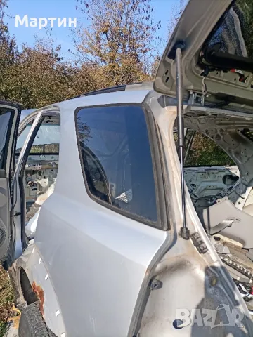 Стъкло - задно ляво странично допълнително ( ляво стъкло на багажника ) за Киа Соренто , снимка 2 - Части - 47766594