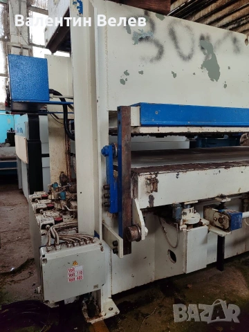 Автоматична топла преса за плотове размер 2500мм.х 1300мм., снимка 6 - Други машини и части - 53520257