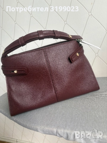 Дамска чанта, снимка 4 - Чанти - 51674352