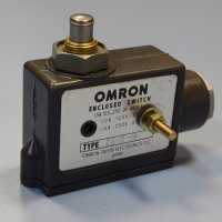 изключвател Omron ZE-Q-G Enclosed Switch Plunger 15A, снимка 1 - Резервни части за машини - 43861876