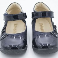 №18, -82% Официални обувки за момиче в тъмно синьо с 3 пеперудки, снимка 3 - Бебешки обувки - 28294795