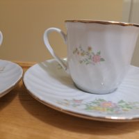 Две китайски порцеланови чашки с чинийки, снимка 3 - Сервизи - 43840657