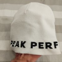 peak performance - страхотна зимна шапка , снимка 3 - Шапки - 43217198