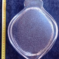 Масивно стъклено плато/чиния форма на калкан, снимка 4 - Чинии - 34988175