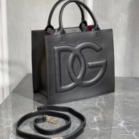 Дамска луксозна чанта Dolce&Gabbana код 364, снимка 1 - Чанти - 37147430