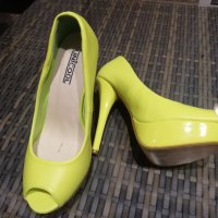 Екстравагантни обувки на ток, снимка 1 - Дамски обувки на ток - 26998781