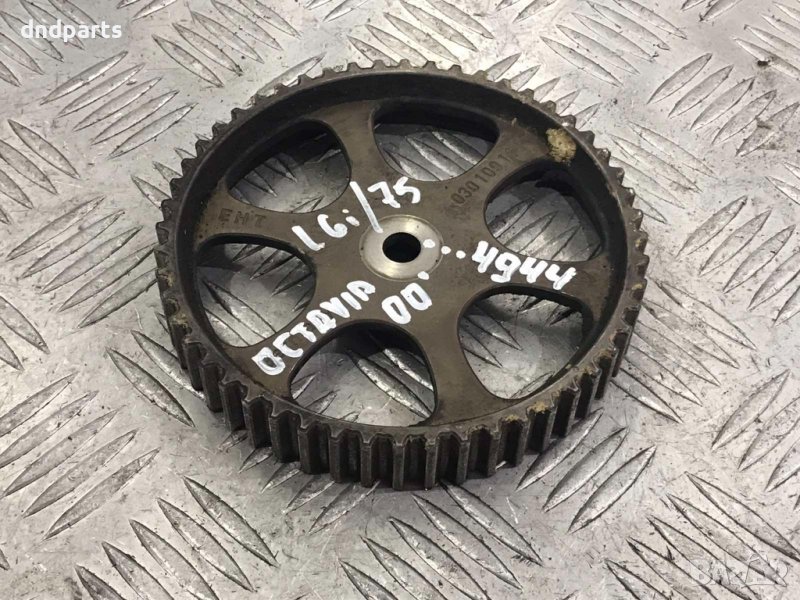 Зъбно колело Skoda Octavia 1.6i,75кс.,2000г., снимка 1