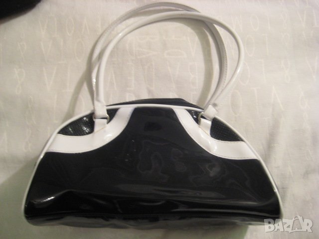 ЧАНТА  БЯЛО -ЧЕРНО, снимка 1