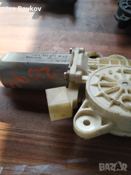 преден ляв мотор ел стъкло A2308201042 , Mercedes CLK W209, снимка 1