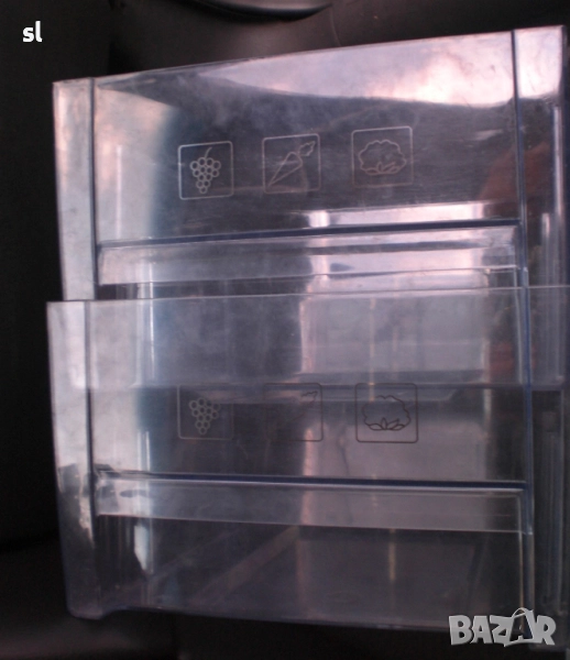 Чекмеджета/кутии/,рафтове за хладилник БЕКО,Индезит,Самсунг/Beko,Indesit,Samsung, снимка 1