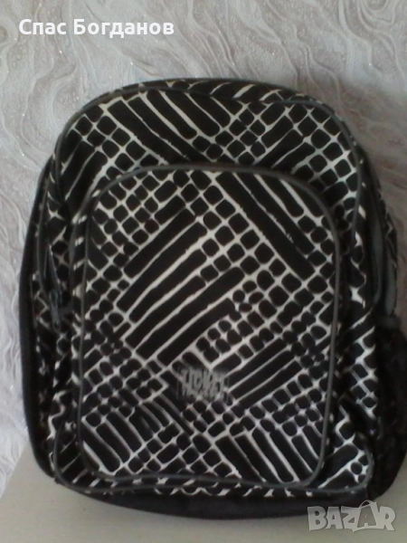 Продавам раница ученическа TICKET TOHEAVEN, снимка 1