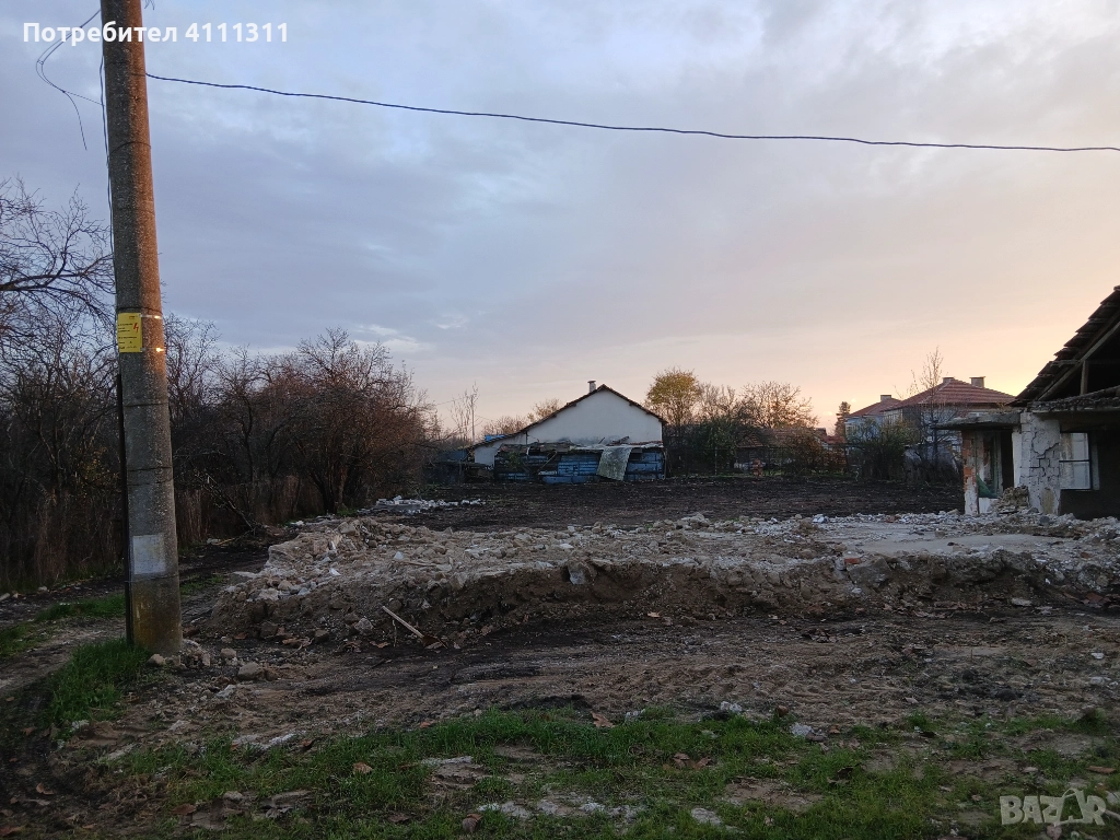 Дворно място в с. Черноземен , снимка 1