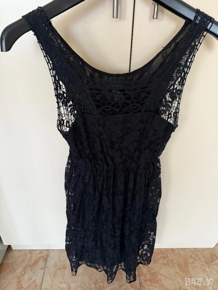 Дантелена черна рокля М, снимка 1