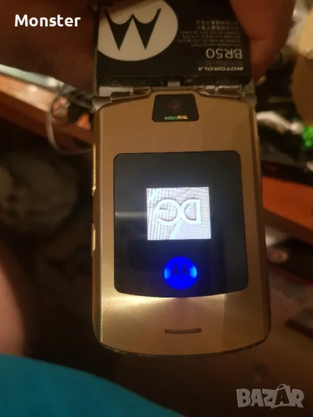 Motorola V3i  Dolce &Gabbana  Gold, снимка 1