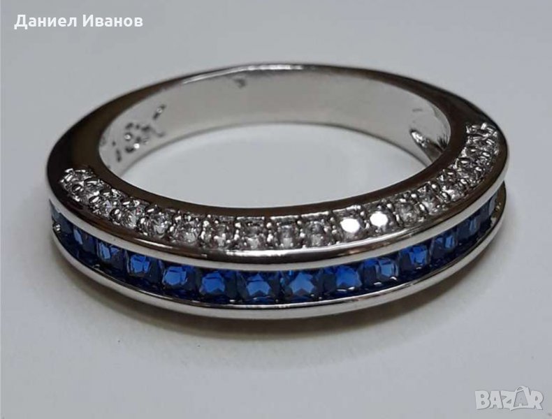 Златен пръстен Бяло Злато 18К със Сини камъни Сваровски НОВ, снимка 1