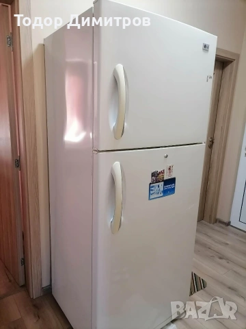 Продавам хладилник с фризер LG, снимка 2 - Хладилници - 53125603