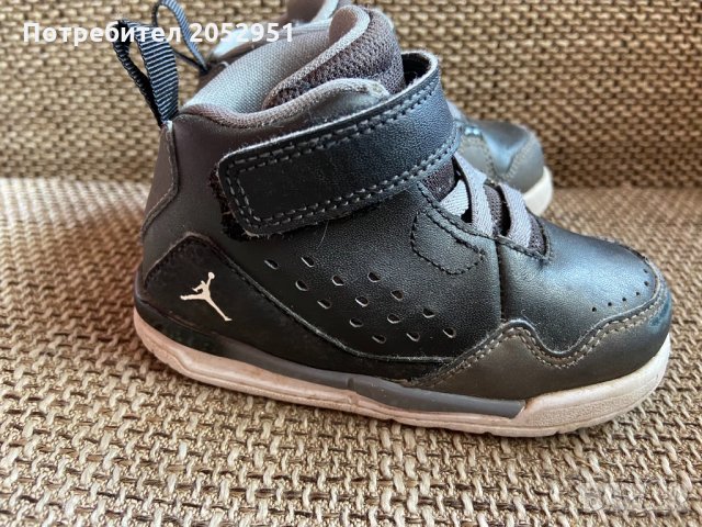 Nike Jordan маратонки 22 номер, снимка 3 - Детски маратонки - 33310646