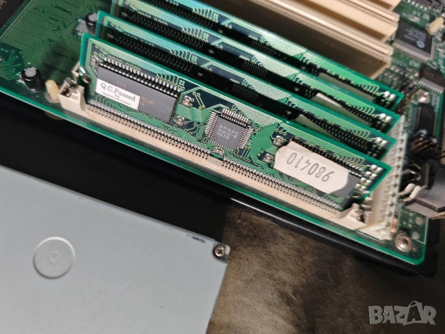 Продавам ретро процесор Intel ,дънна платка..., снимка 7 - Други - 51752473