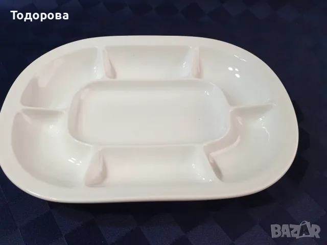 Старинен порцеланов чехски поднос Schlaggenwald   за салати и разядки- 7 гнезда.