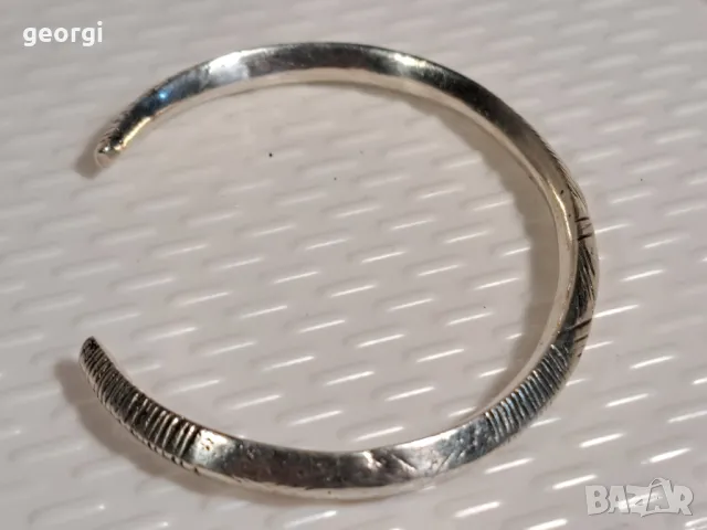 твърда отворена сребърна гривна , снимка 2 - Гривни - 48642013