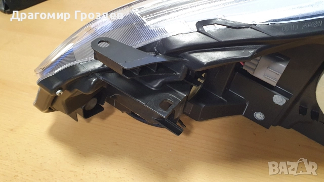 НОВ! Оригинален десен фар за Toyota Yaris III Hybrid / Тойота Ярис хибрид (2012-2015), снимка 12 - Части - 50713461