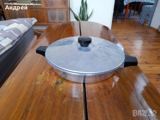 Стар алуминиев тиган,тенджера