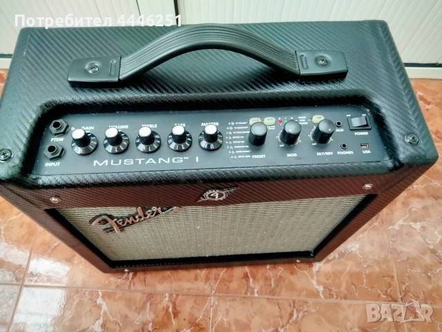 Fender Mustang I кубе за електрическа китара 