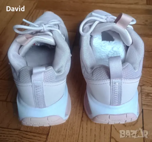 Оригинални дамски маратонки Nike Air Max Intrlk Lite, снимка 4 - Маратонки - 49710341