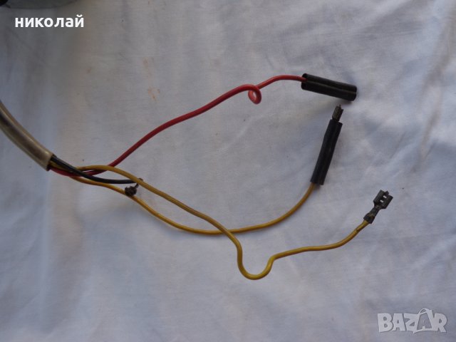 Ретро червена лампа употребявана 12V  напълно изправна Made in Poland произ. 07.1982 год. , снимка 8 - Аксесоари и консумативи - 38781868