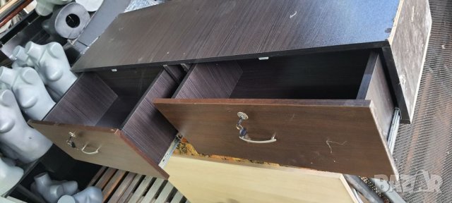 Шкаф за под щендер, снимка 3 - Стелажи и щандове - 35056375