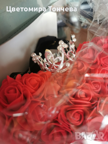 Мече от рози 40см+корона+светеща лента+кутия, снимка 2 - Романтични подаръци - 44848161