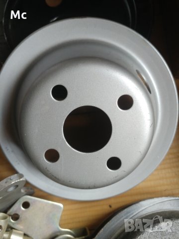 Шайби Уаз коленов вал и водна помпа нови руски, снимка 2 - Части - 28565815