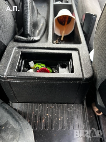 Пепелник с щора бмв е36, снимка 2 - Части - 52432994