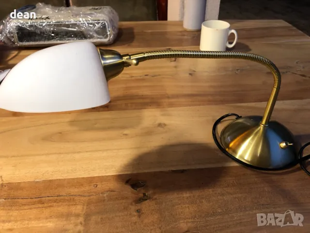 Настолна халогенна лампа, снимка 3 - Настолни лампи - 49877419