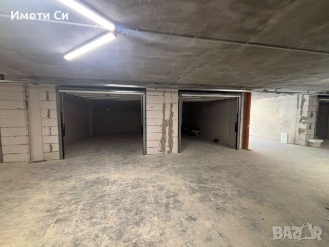 Продава се гараж, снимка 5 - Гаражи и паркоместа - 51676430