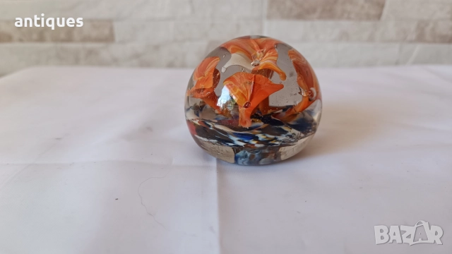 Стъклена топка - преспапие - декорация - Производено в България
