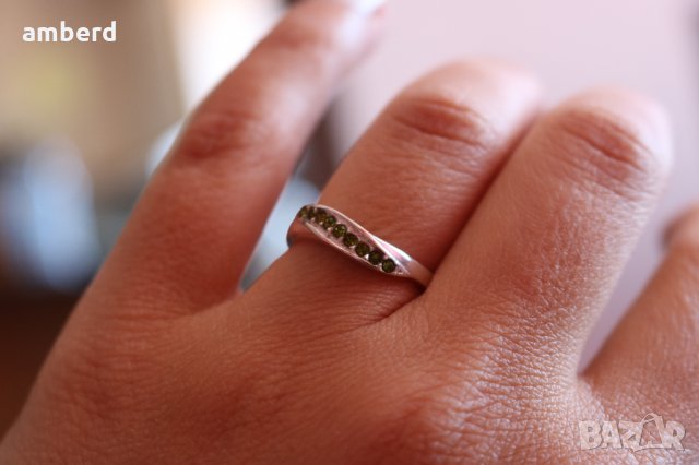 Нежен сребърен пръстен със зелени циркони - модел R049, снимка 4 - Пръстени - 28853533