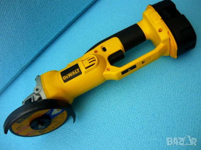 DeWALT DC 411 - акумолаторен ъглошлайф, снимка 3 - Други инструменти - 50989753