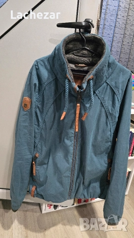 Мъжко яке размер XL по етикет но става и за L