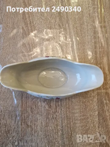 Стара порцеланова сосиера, снимка 2 - Антикварни и старинни предмети - 47558430