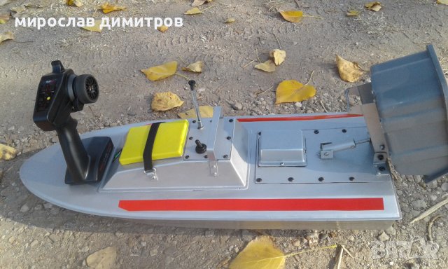 Лодка за захранка, снимка 3 - Стръв и захранки - 38615961