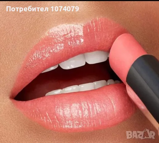 Цветен балсам за устни  Kiko Milano , снимка 1 - Декоративна козметика - 47809906