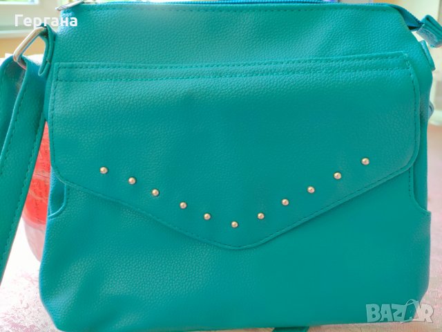 Малка чанта за през рамо