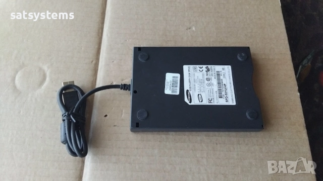 USB 2.0 Floppy Disk Drive Samsung SFD-321U/HP REV.B1, снимка 3 - Други - 52258096
