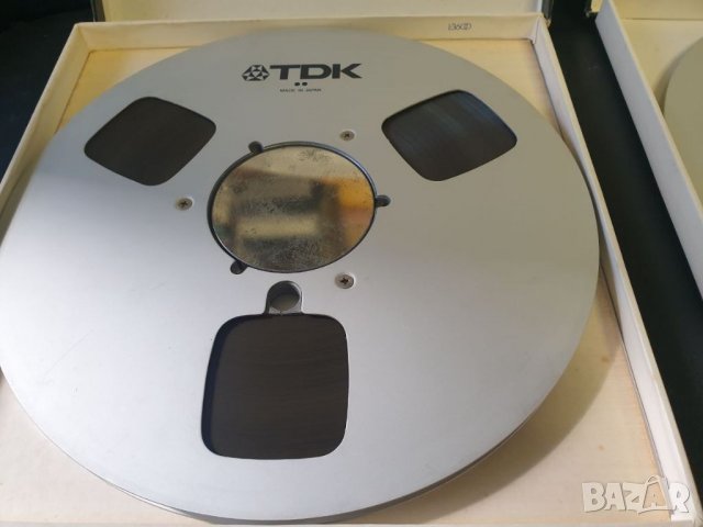 Лот от две 26,5см 10,5" метални магнетофонни ролки TDK. В много добро състояние. С ленти и кутии. Ко, снимка 4 - Други музикални жанрове - 39781437