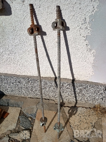  кофражни анкери (шпилки) с гайки.