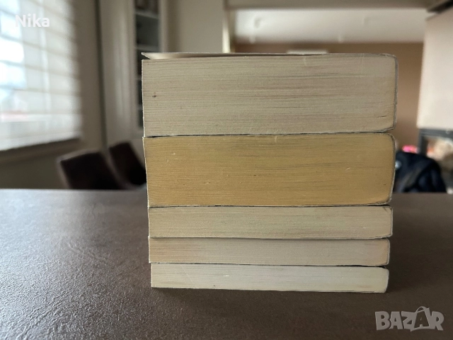 Л. Дж. Смит - Дневниците на вампира, снимка 4 - Художествена литература - 51999617