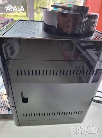 Кафеавтомат Melitta Caffeo Varianza CSP (F570-101) 1450W 15bar, снимка 3 - Кафемашини - 52971379