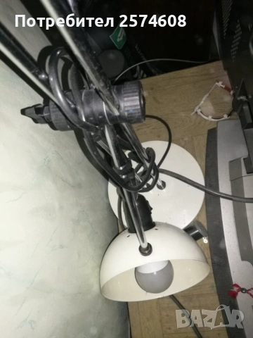 Много удобна регулируема настолна лампа., снимка 2 - Настолни лампи - 53334230