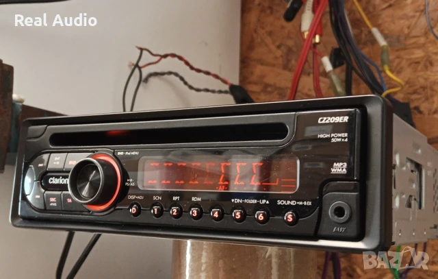 CD плеър с USB Clarion BMW e34 e36, снимка 6 - Аксесоари и консумативи - 51157946